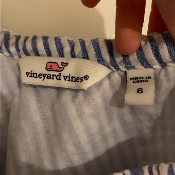 Vineyard Vines one shoulder seersucker ruffle top - Picture 3 of 6